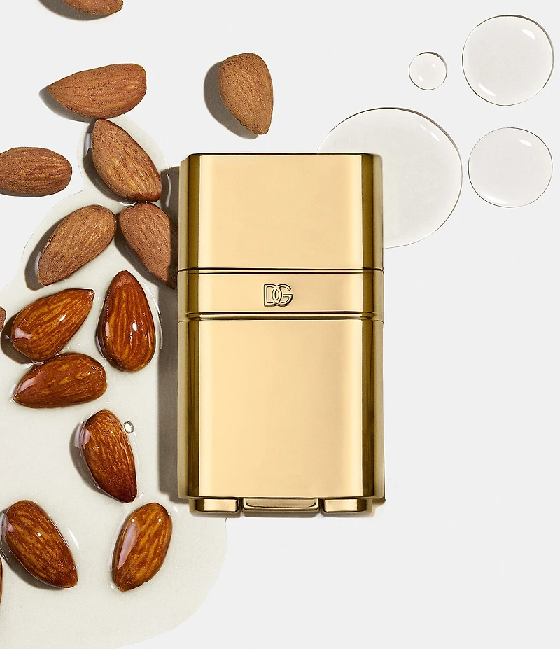 Dolce & Gabbana Glazelighter Glowpalescent All Over Highlighter