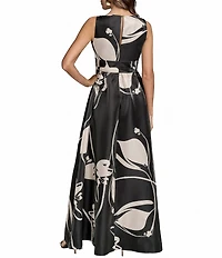 Donna Karan Sleeveless Floral Print V-Neck Ball Gown