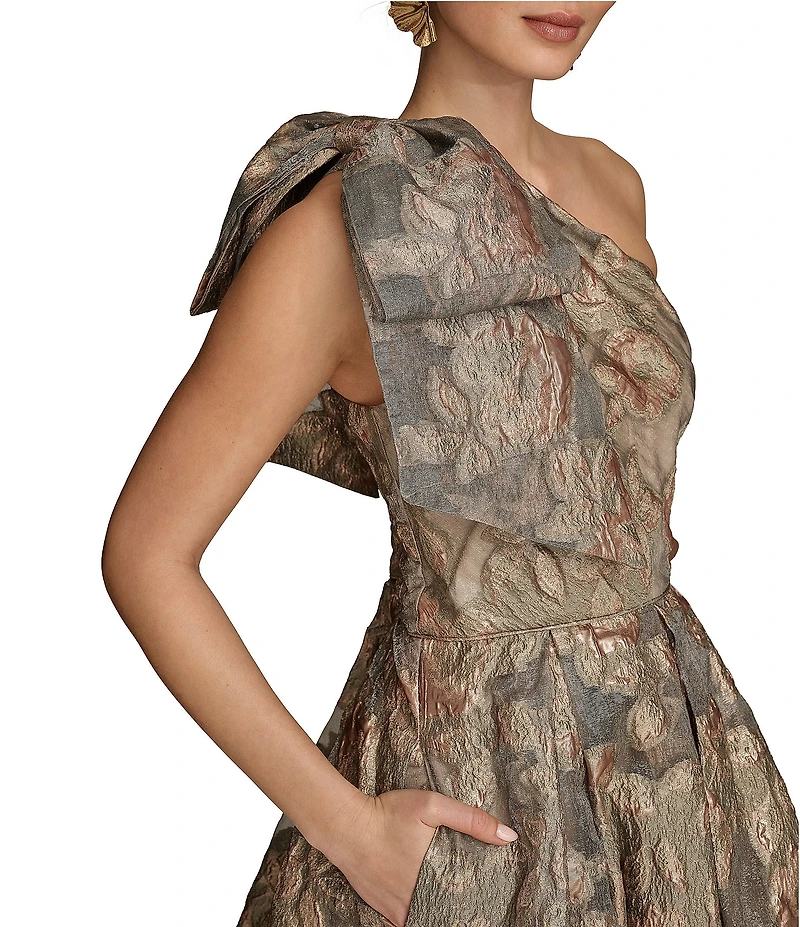 Donna Karan Sleeveless One Shoulder Jacquard Ball Gown