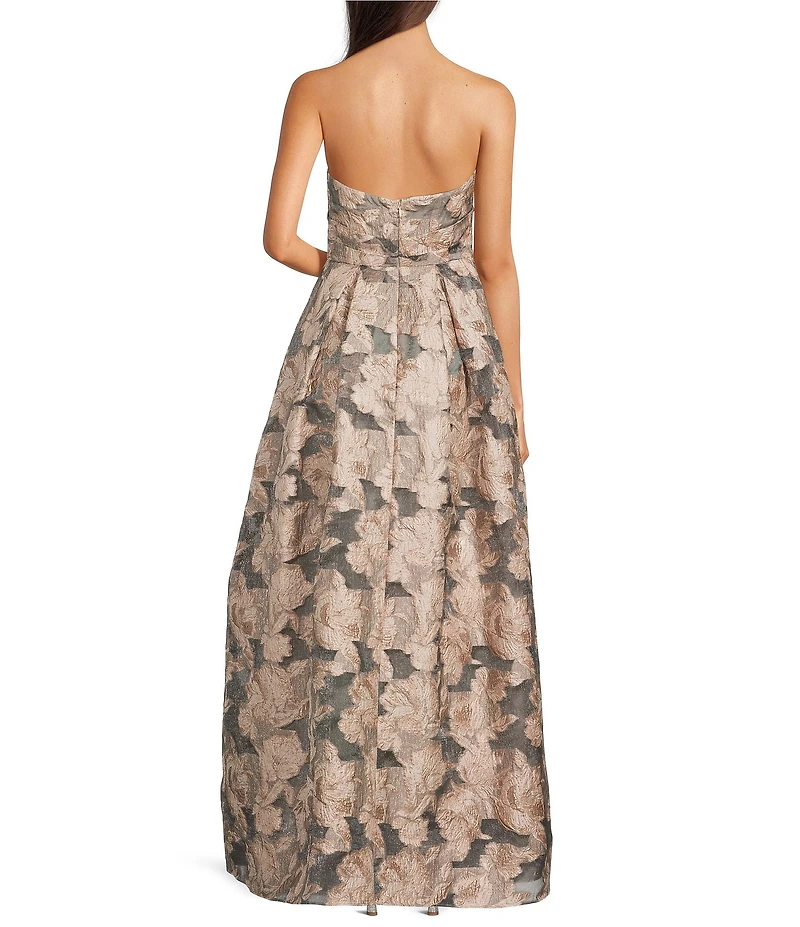 Donna Karan Sleeveless Sweetheart Neck Metallic Floral Jacquard Long Gown
