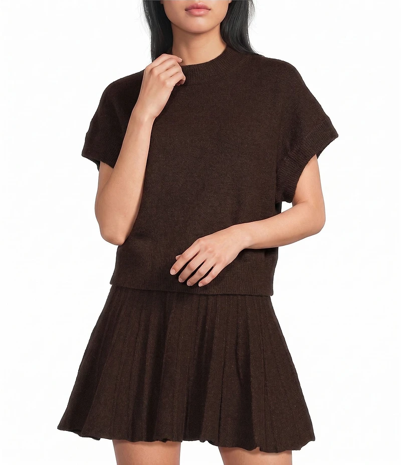 Double Zero Short Sleeve Turtleneck Cropped Sweater