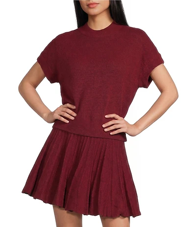 Double Zero Short Sleeve Turtleneck Cropped Sweater