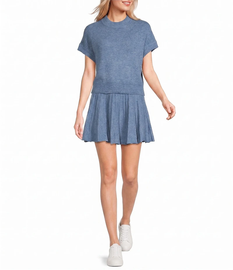 Double Zero Short Sleeve Turtleneck Cropped Sweater