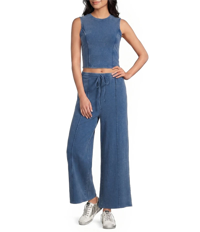 Double Zero Sleeveless Coordinating Crop Seamed Top