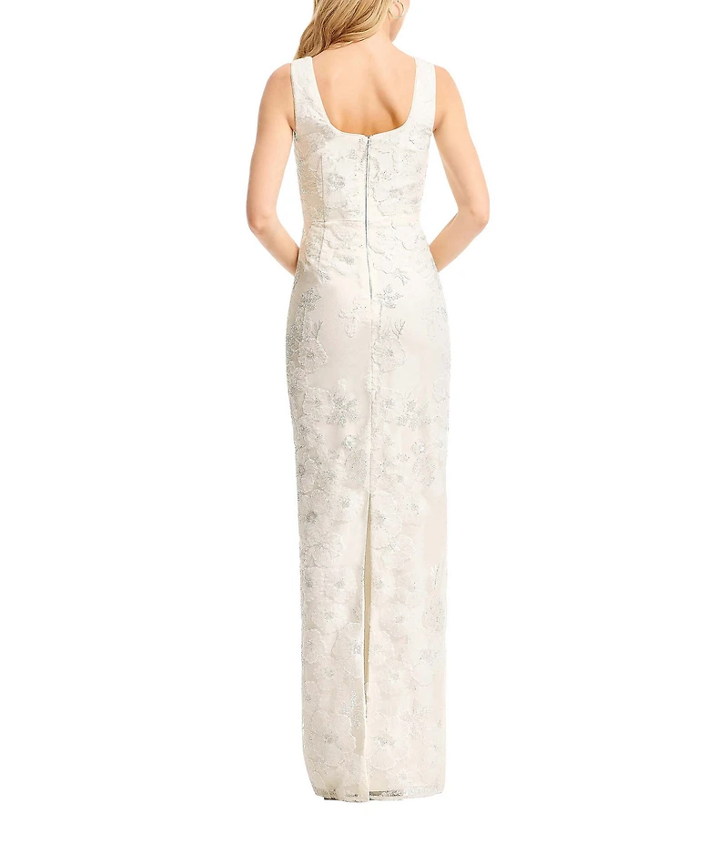 Dress the Population Goldie Embroidered Tulle Sweetheart Neckline Sleeveless Sheath Gown