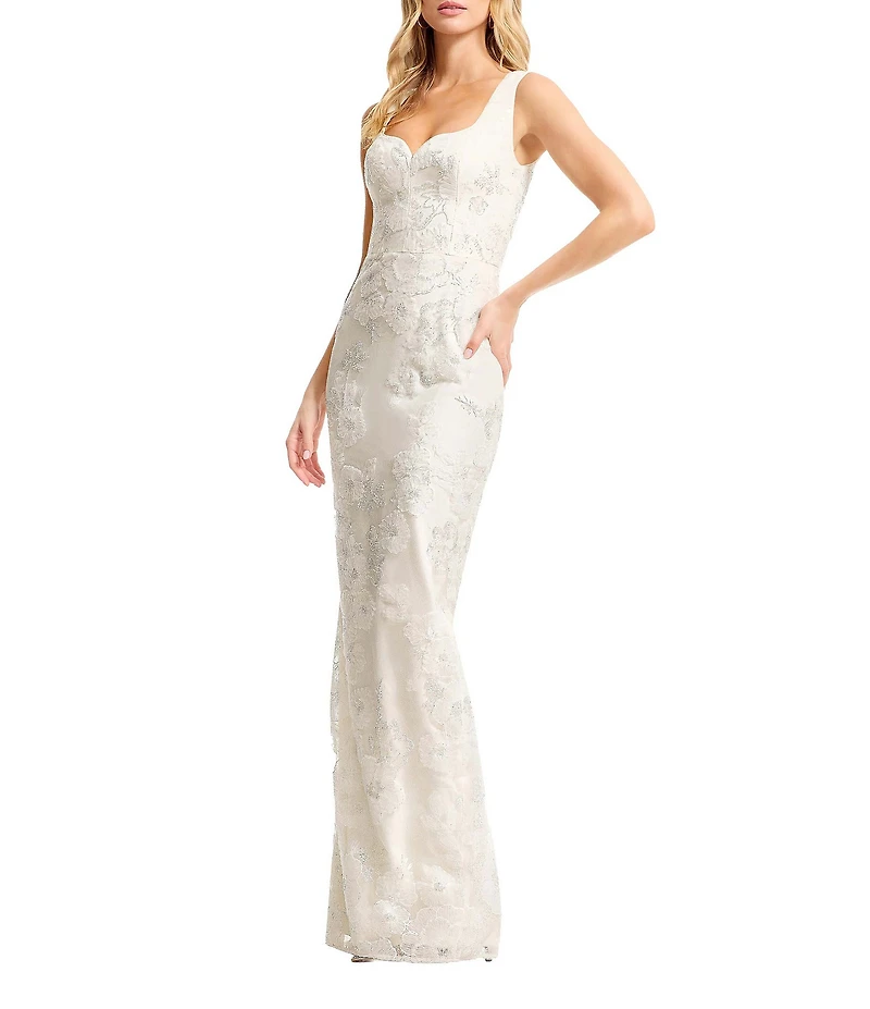 Dress the Population Goldie Embroidered Tulle Sweetheart Neckline Sleeveless Sheath Gown