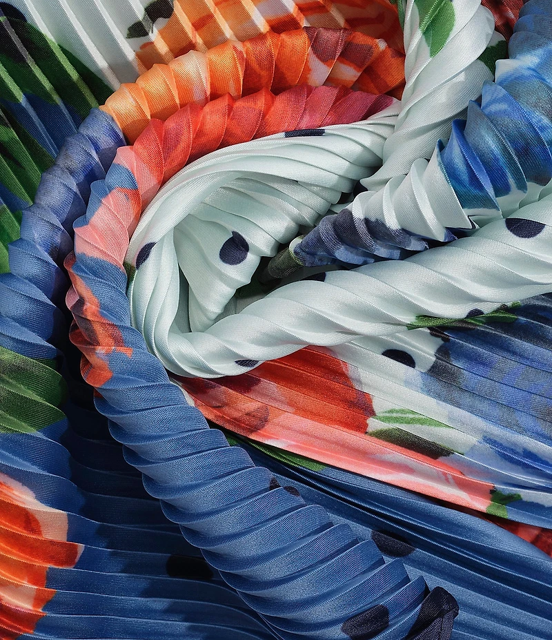 Echo Classic Rose Pleated Woven Diamond Scarf