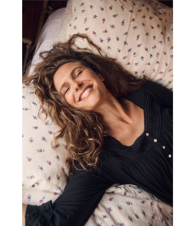 Eileen West Long Sleeve Sweetheart Neck Knit Waltz Nightgown