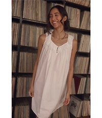 Eileen West Mesh Dot Sleeveless Round Neck Woven Chemise