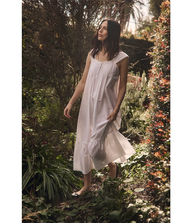 Eileen West Solid Cap Sleeve Round Neck Woven Ballet Nightgown