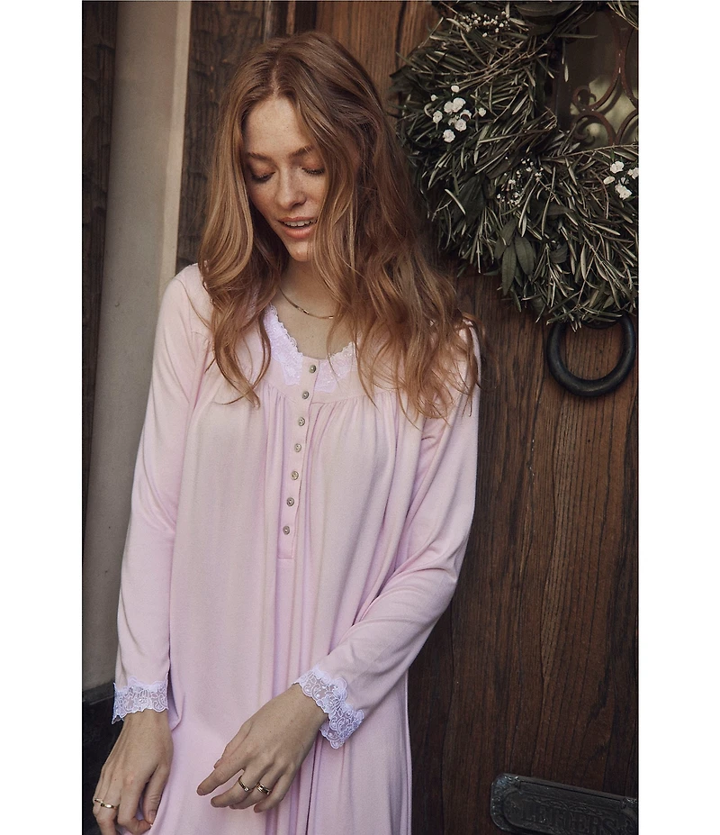 Eileen West Solid Sweater Knit Long Sleeve V-Neck Nightgown
