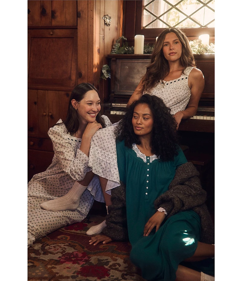 Eileen West Solid Sweater Knit Long Sleeve V-Neck Nightgown