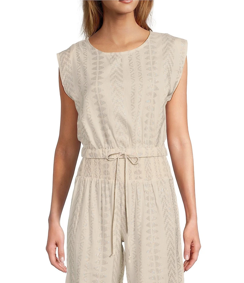 ELAN Coordinating Metallic Arrow Print Crew Neck Cap Sleeve Banded Cropped Top