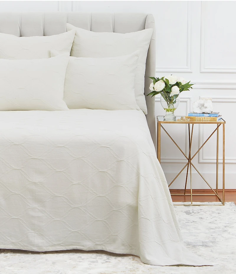 ELISABETH YORK Elaine Yarn-Dyed Matelasse Coverlet