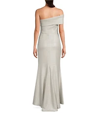 Eliza J Off-the-Shoulder Short Sleeve Side Ruched Foiled Knit Sheath Gown