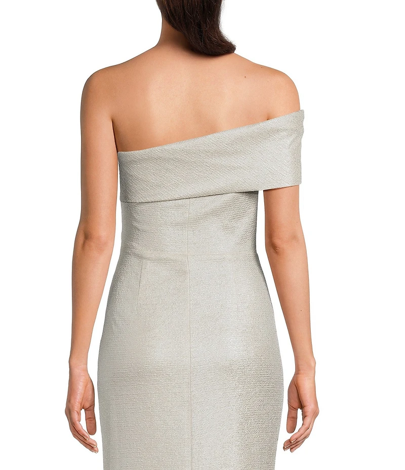 Eliza J Off-the-Shoulder Short Sleeve Side Ruched Foiled Knit Sheath Gown