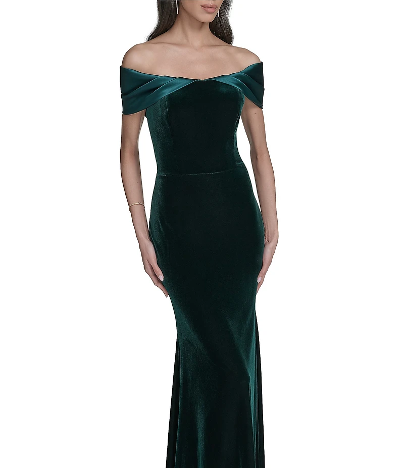 Eliza J Off-The-Shoulder Stretch Velvet Gown