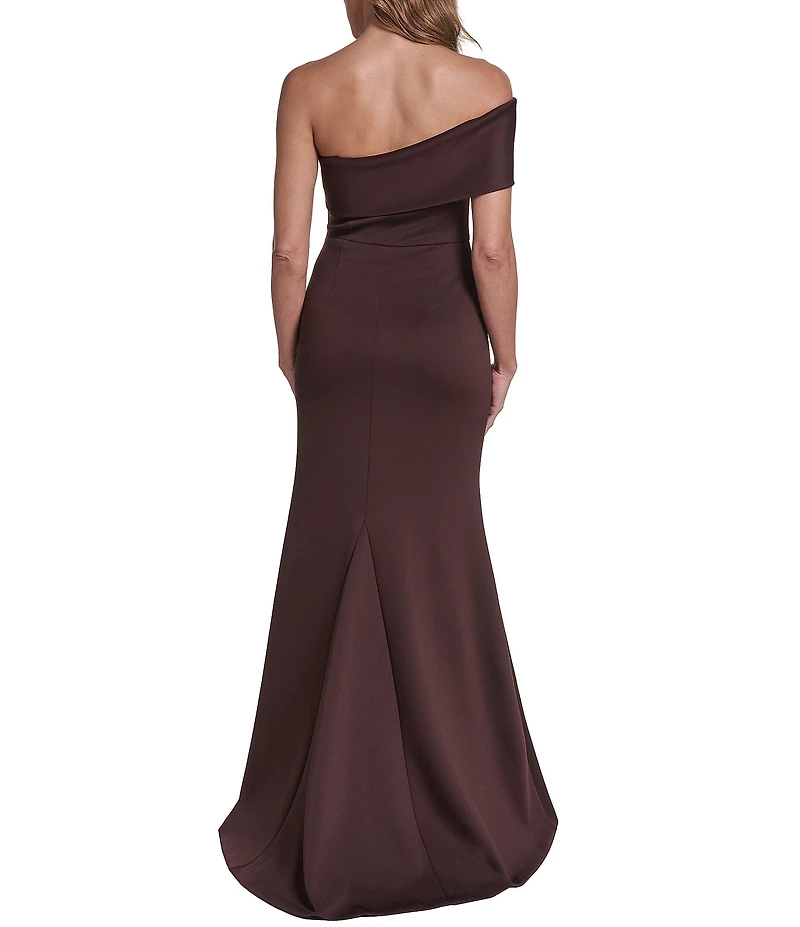 Eliza J Stretch Off-the-Shoulder Sleeveless Gown