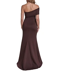 Eliza J Stretch Off-the-Shoulder Sleeveless Gown