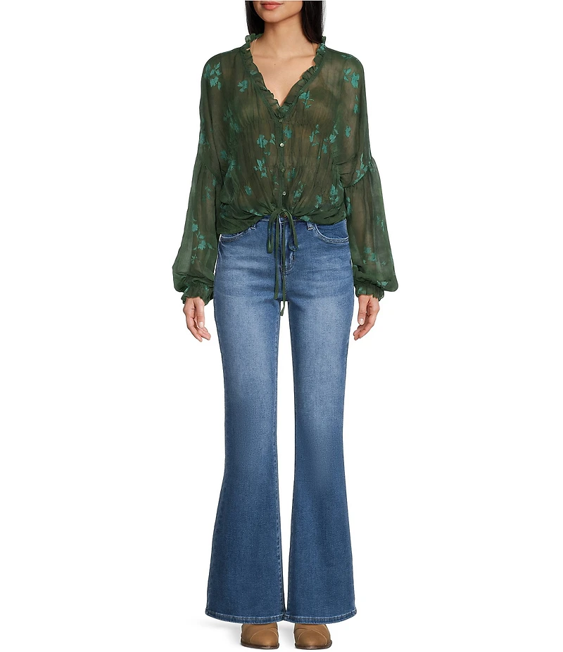 Emory Park Floral Printed V-Neck Button Front Long Sleeve Cinched Hem Blouse