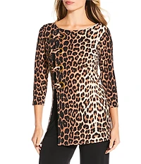 Eva Varro Cheetah Print Knit Boat Neck 3/4 Sleeve Grommet Side Tunic