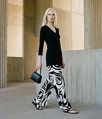 Eva Varro Fold Over V-Neck 3/4 Sleeve Tunic