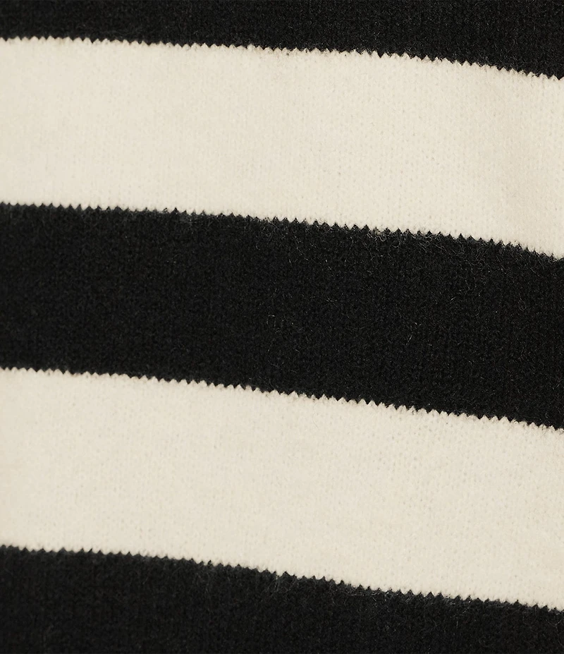 Every Wool Rugby Stripe Pointed White Collar V-Neck Long Sleeve Pullover