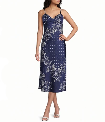Evolutionary Bandana Printed V-Neck Side Slit Dress