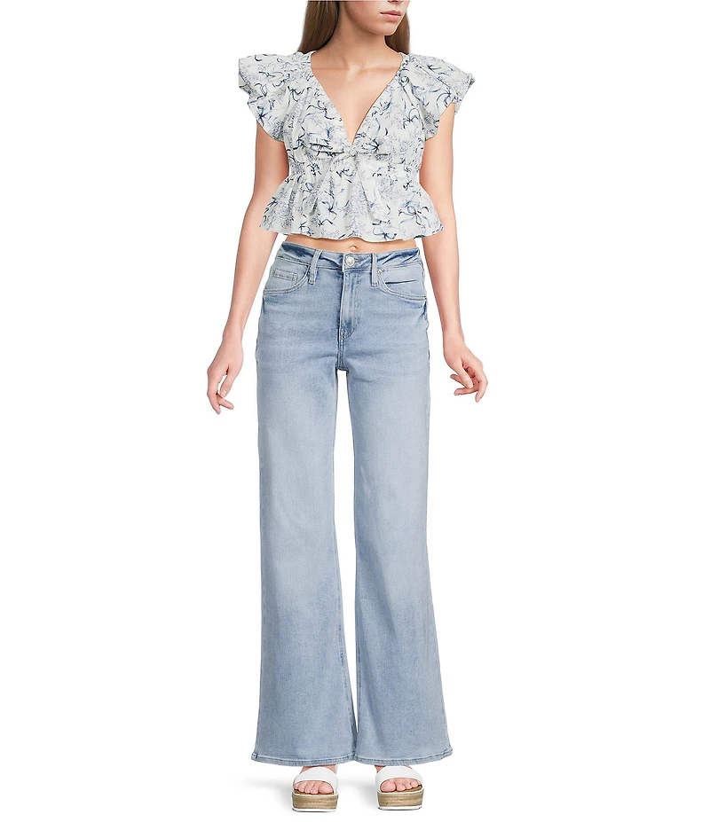 Evolutionary Bow Print V-Neck Short Sleeve Top