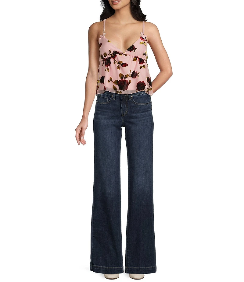 Evolutionary Floral Printed V-Neck Cami