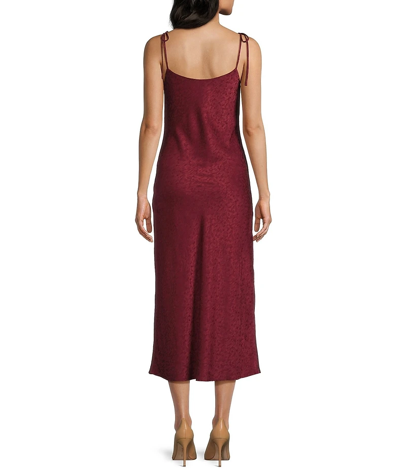 Evolutionary Jacquard Textured V-Neck Midi Dress