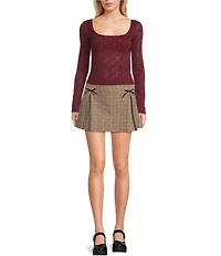 Evolutionary Knit Lace Scoop Neck Long Sleeve Top