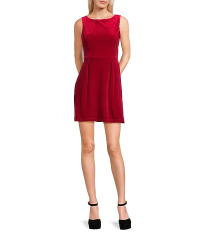 Evolutionary Sleeveless Bow Pleated A-Line Dress