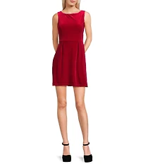 Evolutionary Sleeveless Bow Pleated A-Line Dress