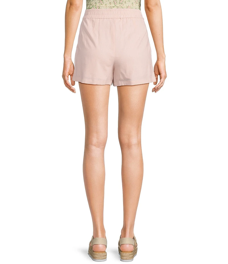 Evolutionary Solid Pleated Mid Rise Shorts