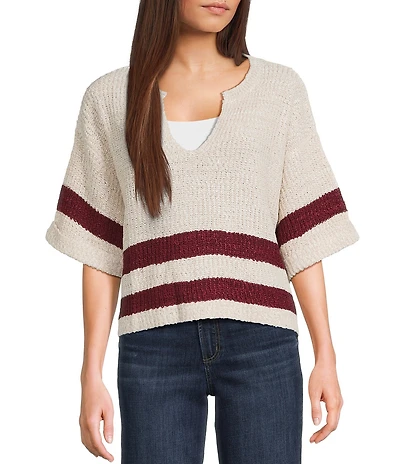 Evolutionary Split V-Neck Short Sleeve Sweater