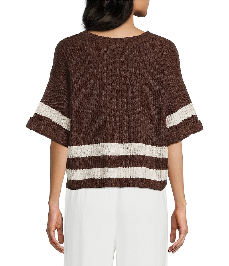 Evolutionary Split V-Neck Short Sleeve Sweater