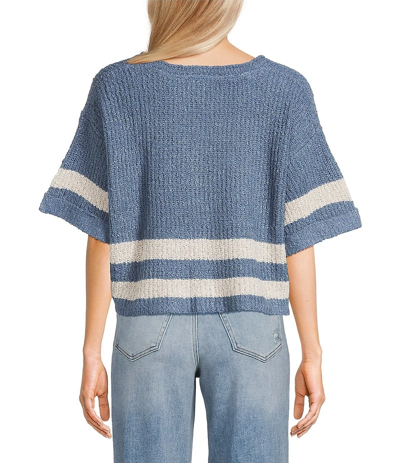 Evolutionary Split V-Neck Short Sleeve Sweater