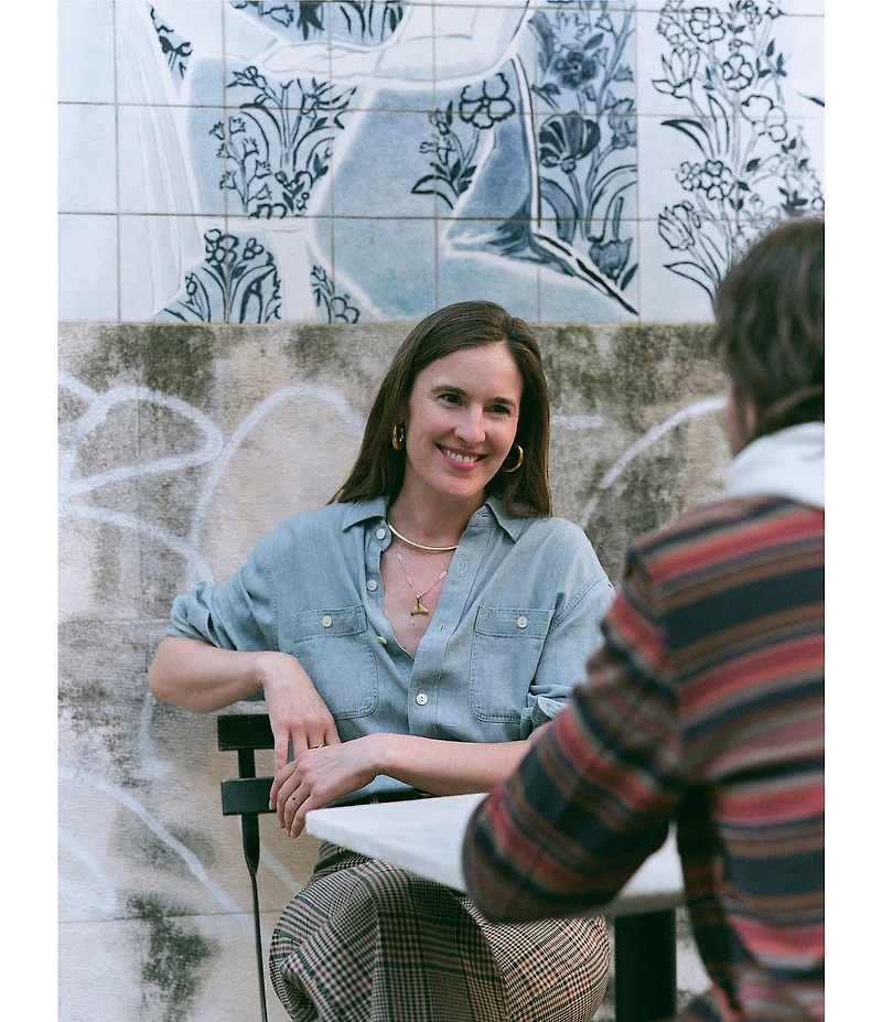 Faherty Chambray Woven Spread Collar Long Sleeve Button Front Shirt