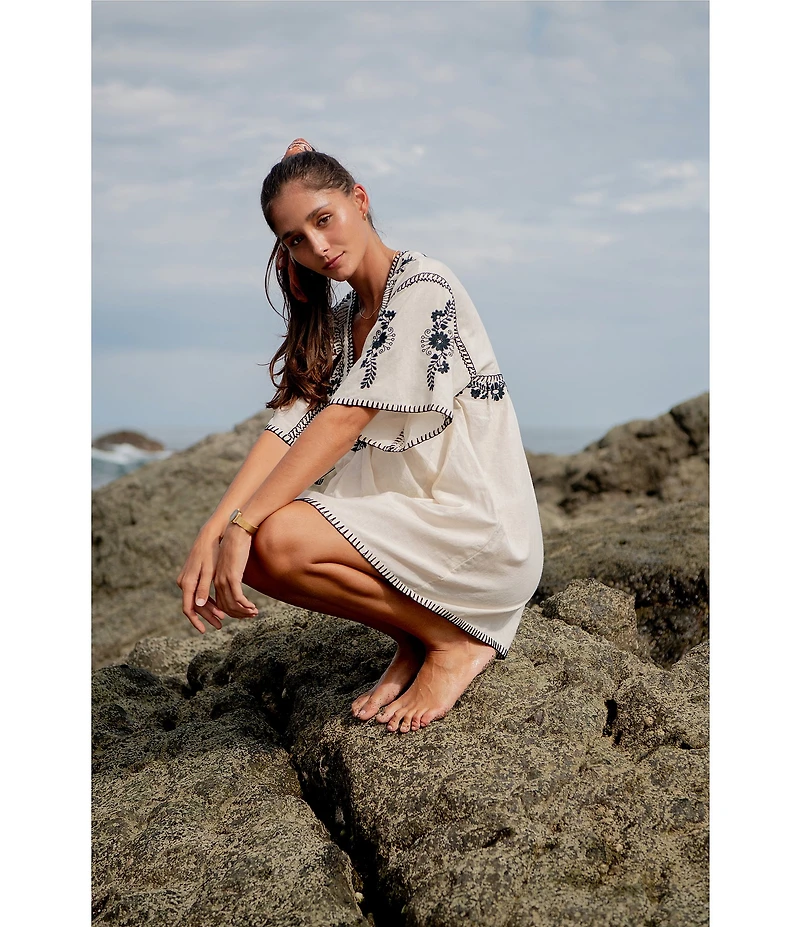 Faherty Sunday Organic Cotton Linen Blend Knit V-Neck Short Sleeve Embroidered Caftan Dress