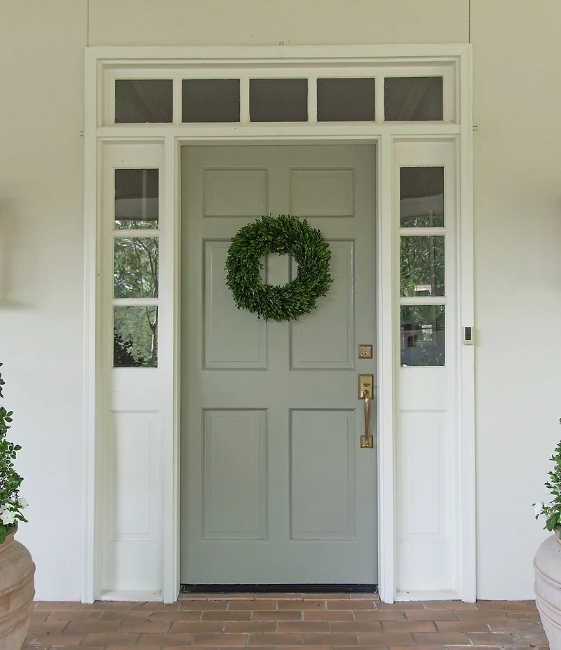 Fig & Dove 18#double; Round Boxwood Wreath