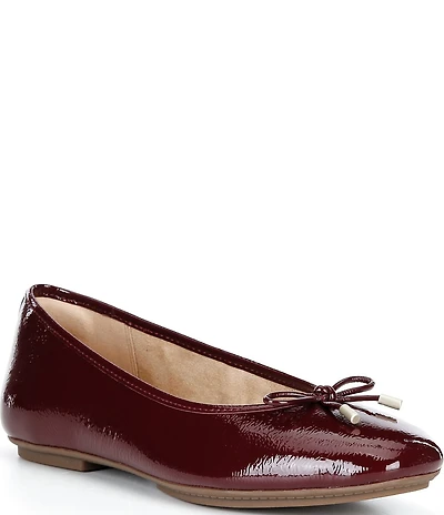 FitFlop Delicato Crinkle Patent Leather Bow Ballet Flats