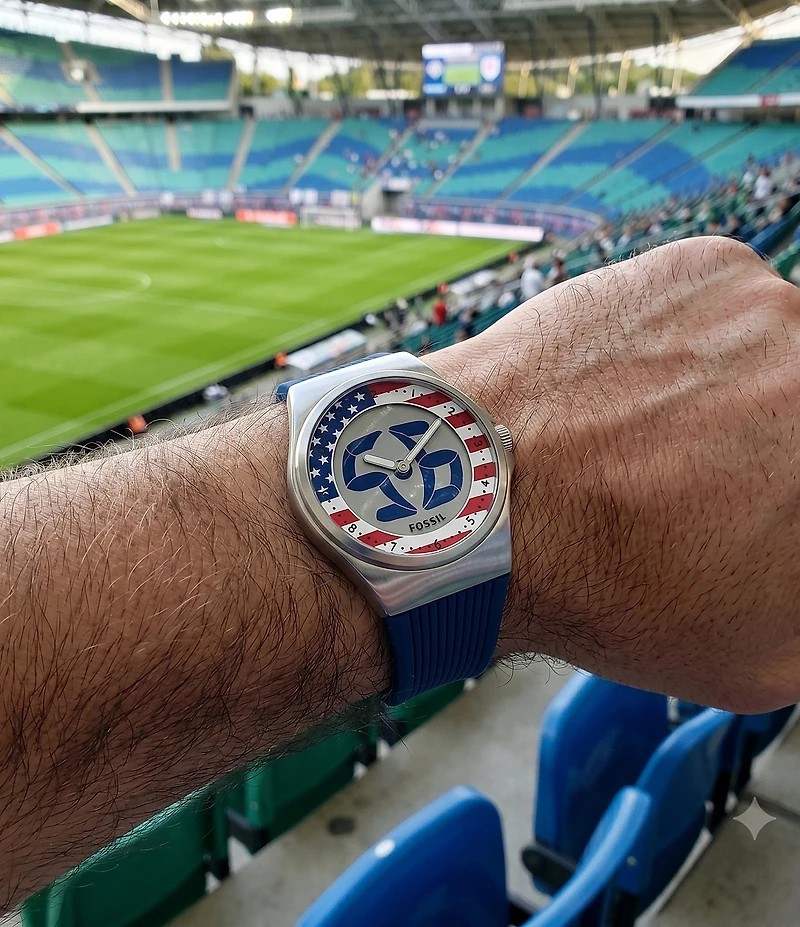 Fossil Unisex World Flags Big Tic Ana-Digi Silicone Strap Watch