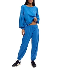 FP Movement Hot Shot Recovery Crew Neck Long Sleeve Top and Mid-Rise Ankle Length Jogger Pant Two-Piece Set