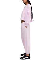 FP Movement Hot Shot Recovery Crew Neck Long Sleeve Top and Mid-Rise Ankle Length Jogger Pant Two-Piece Set