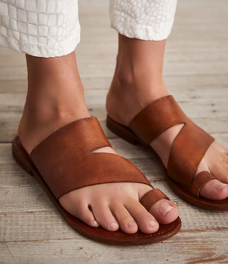 Free People Abilene Leather Toe Loop Sandals