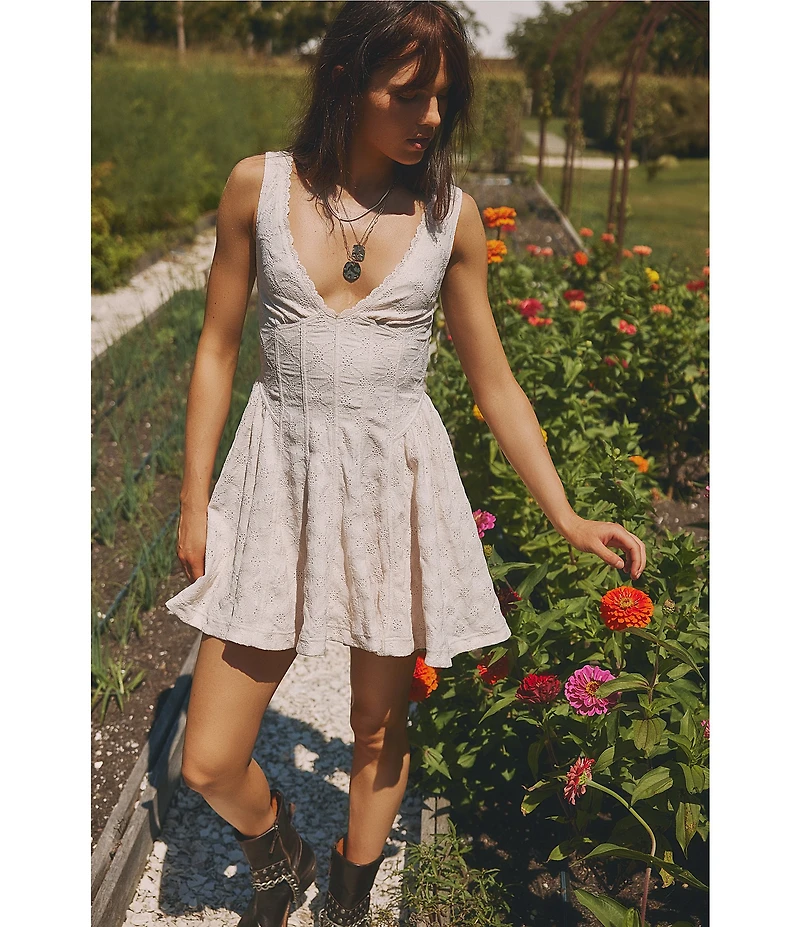 Free People Cant Help It V-Neck Sleeveless A-Line Eyelet Lace Mini Dress