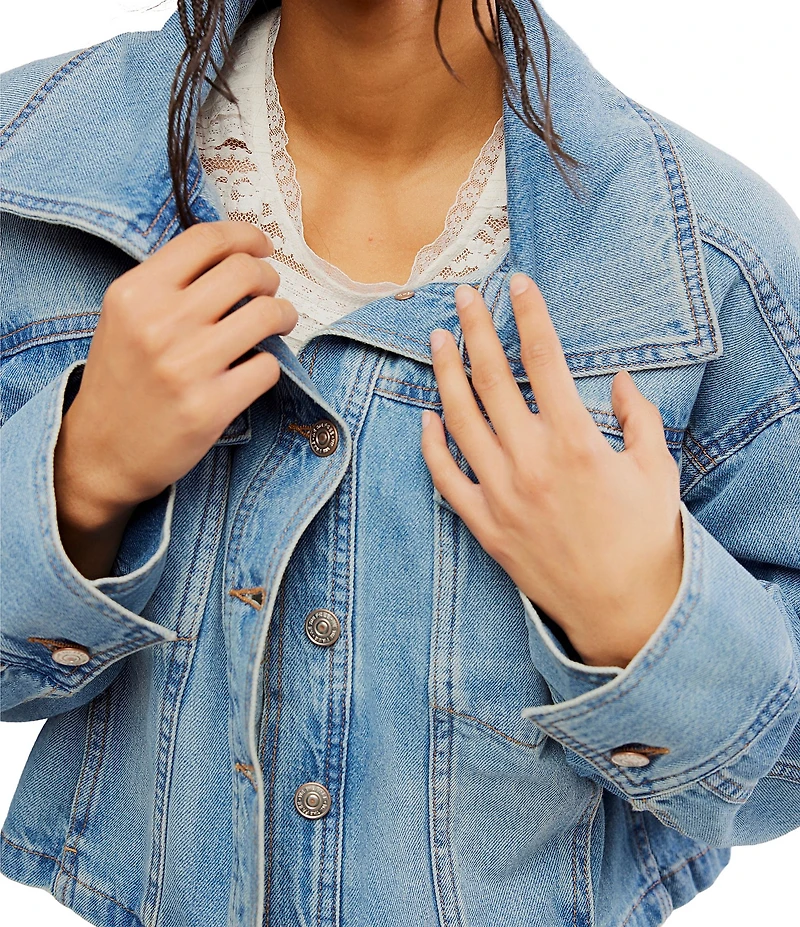 Free People We The Free Side To Side Collared Long Sleeve Button-Front Denim Jacket