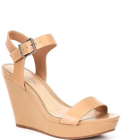 Gianni Bini Telmma Leather Platform Wedge Sandals