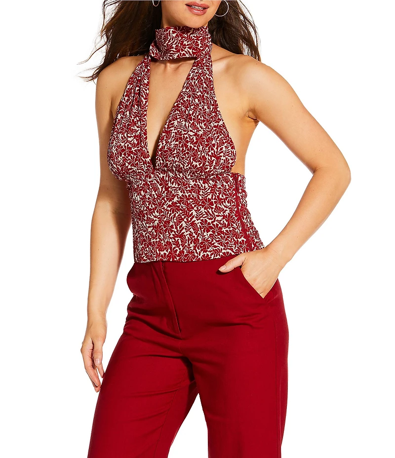 Gianni Bini x Cyd Morris The Van V Neck Sleeveless Crinkle Halter Top